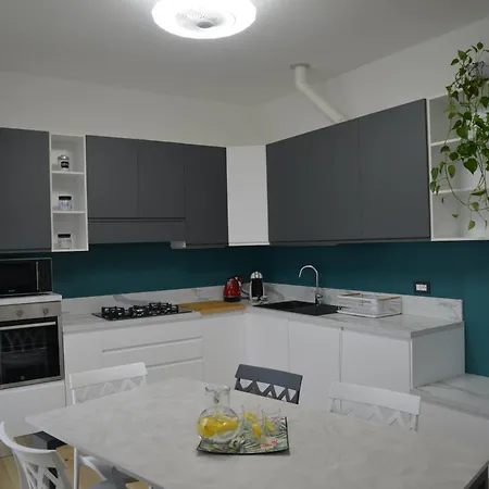 Lejlighed La Casa Gialla Colle Brianza